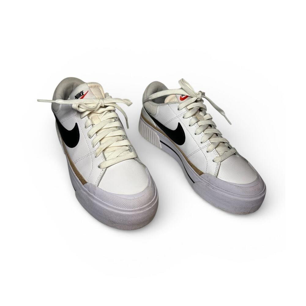 Nike Court Legacy lift women’s sneaker sz 8.5